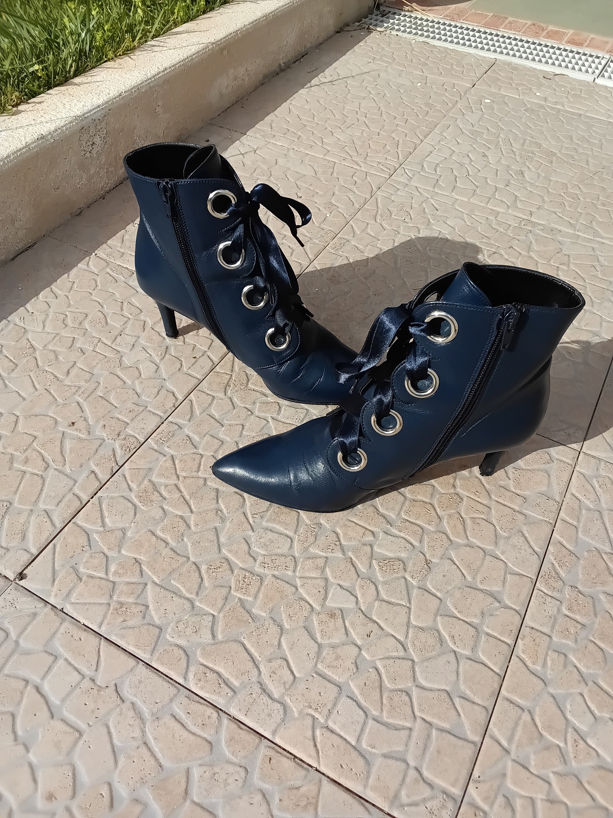 Bottines Rétro en Cuir Bleu Nuit — Heine — Pointure 38