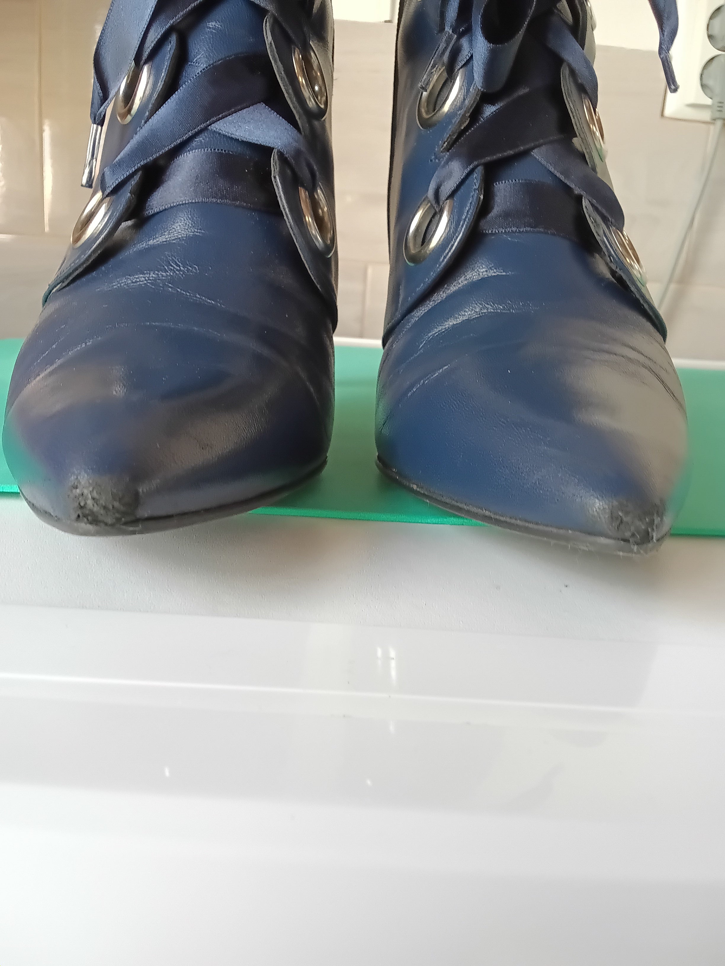 Bottines Rétro en Cuir Bleu Nuit — Heine — Pointure 38