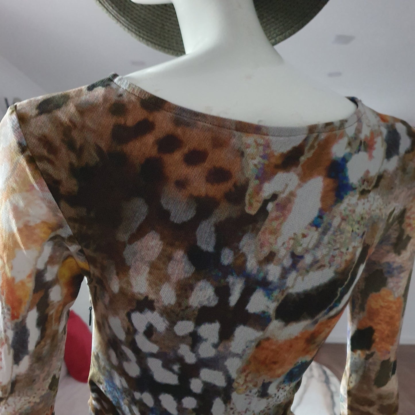 Robe Fourreau Drapée Madeleine — Imprimé Artistique (T. 36)