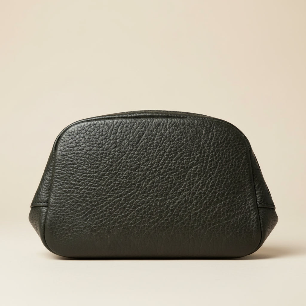 Sac bourse cuir grainé noir, vue du dessous — Élégance Intemporelle