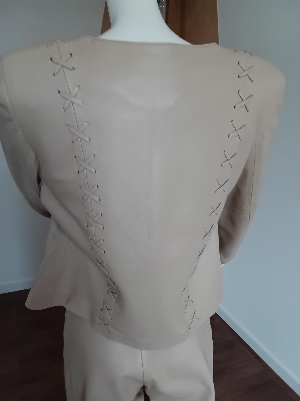 Vintage Tailleur pantalon en cuir beige - Modèle unique