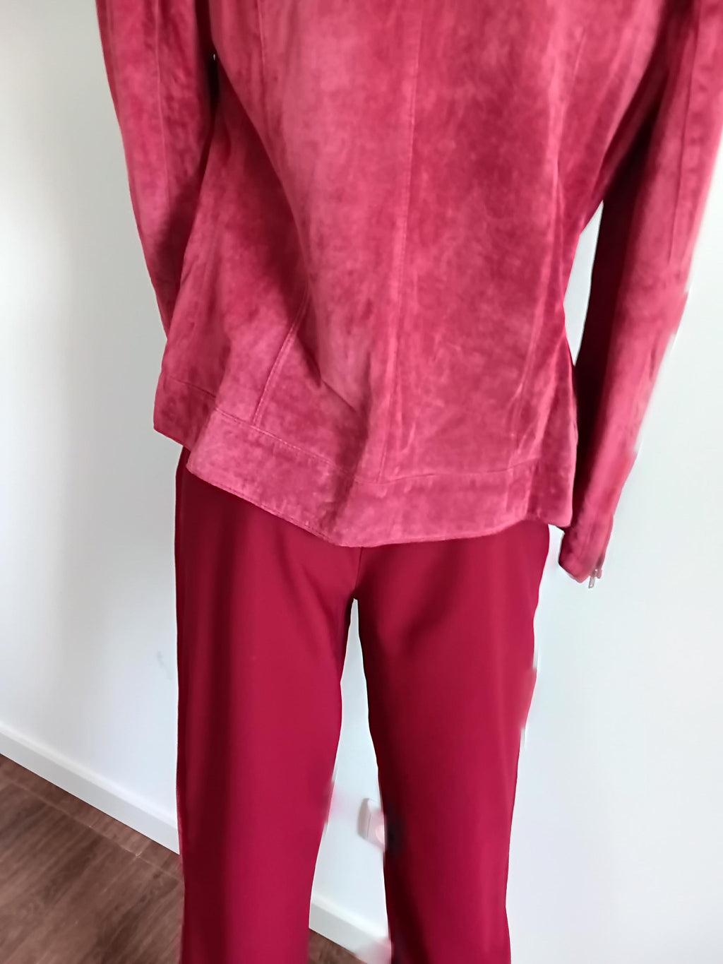 Vintage Tailleur pantalon cuir velours framboise — Taille 38 FR