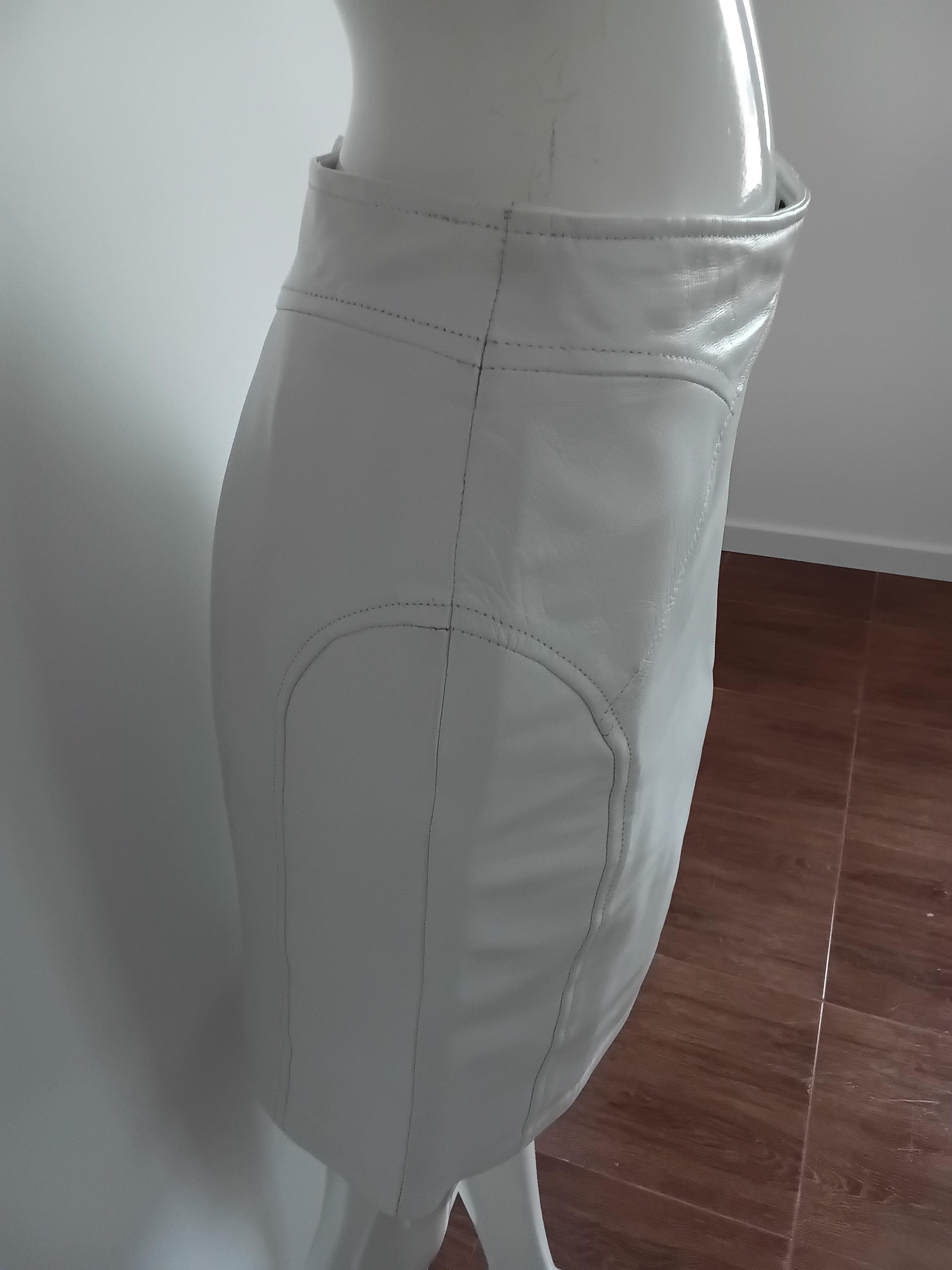 Tailleur Jupe Vintage Cuir Blanc BIA CUIR — Ensemble Artisanal — Taille 38 FR | Seconde Main