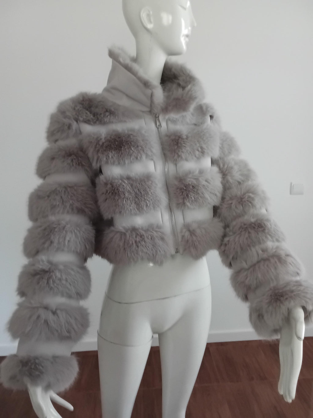 Veste Vintage Fausse Fourrure Gris Perle — Style Années 2000 — Taille S/M