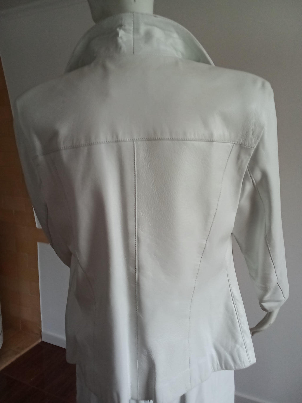 Tailleur Jupe Vintage Cuir Blanc BIA CUIR — Ensemble Artisanal — Taille 38 FR | Seconde Main