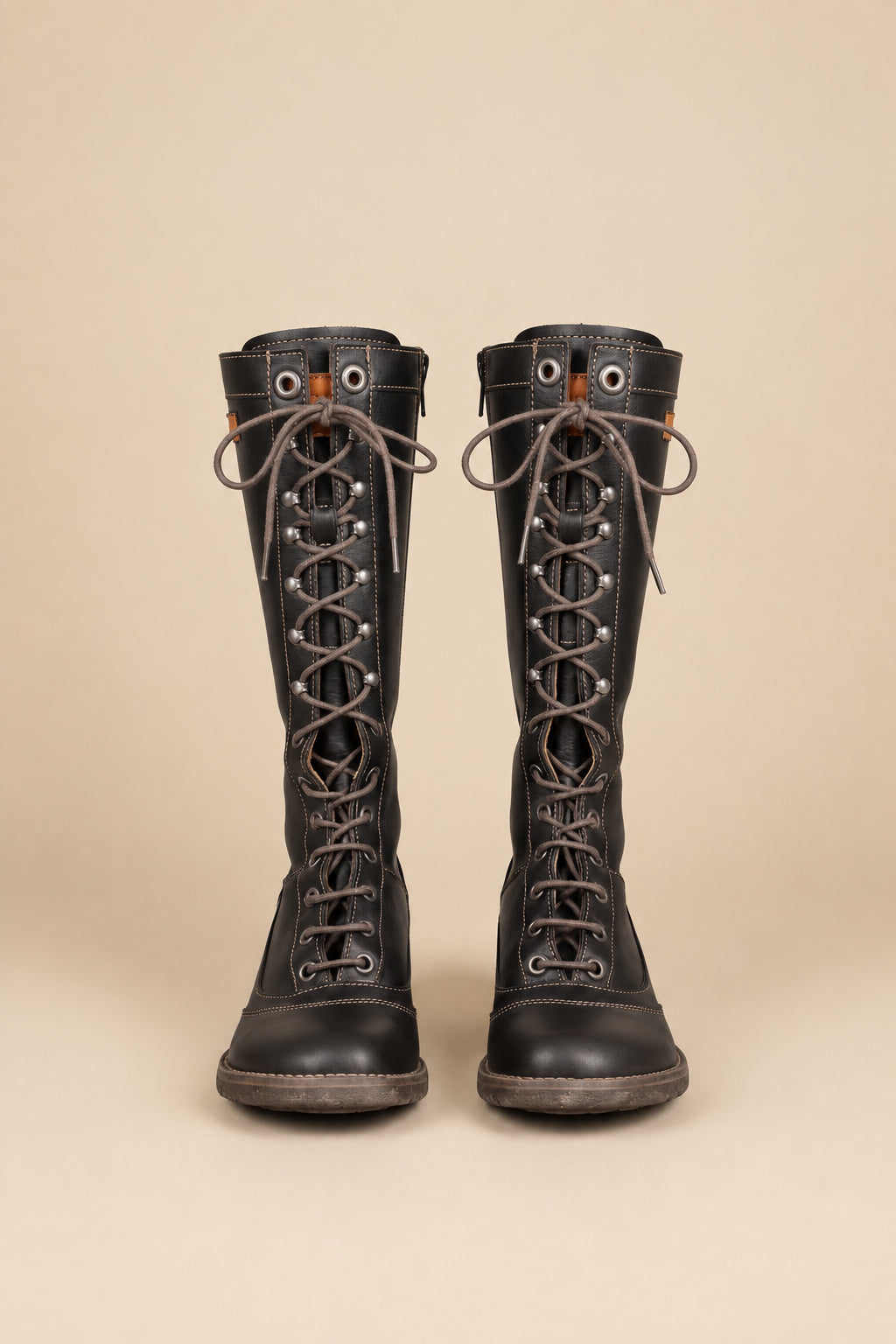 Bottes Vintage à Lacets en Cuir Noir The Art Company — T. 37
