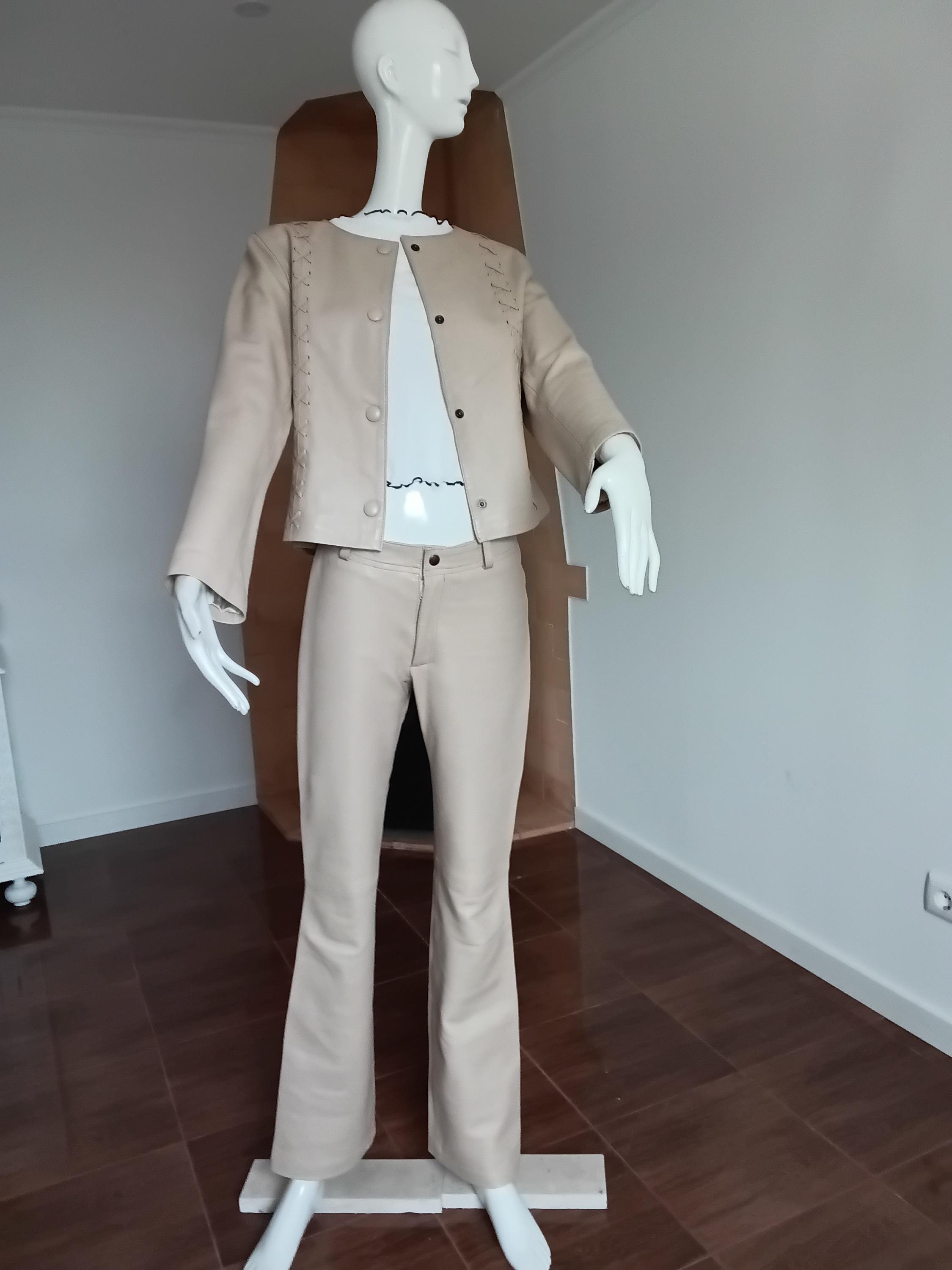 Vintage Tailleur pantalon en cuir beige - Modèle unique