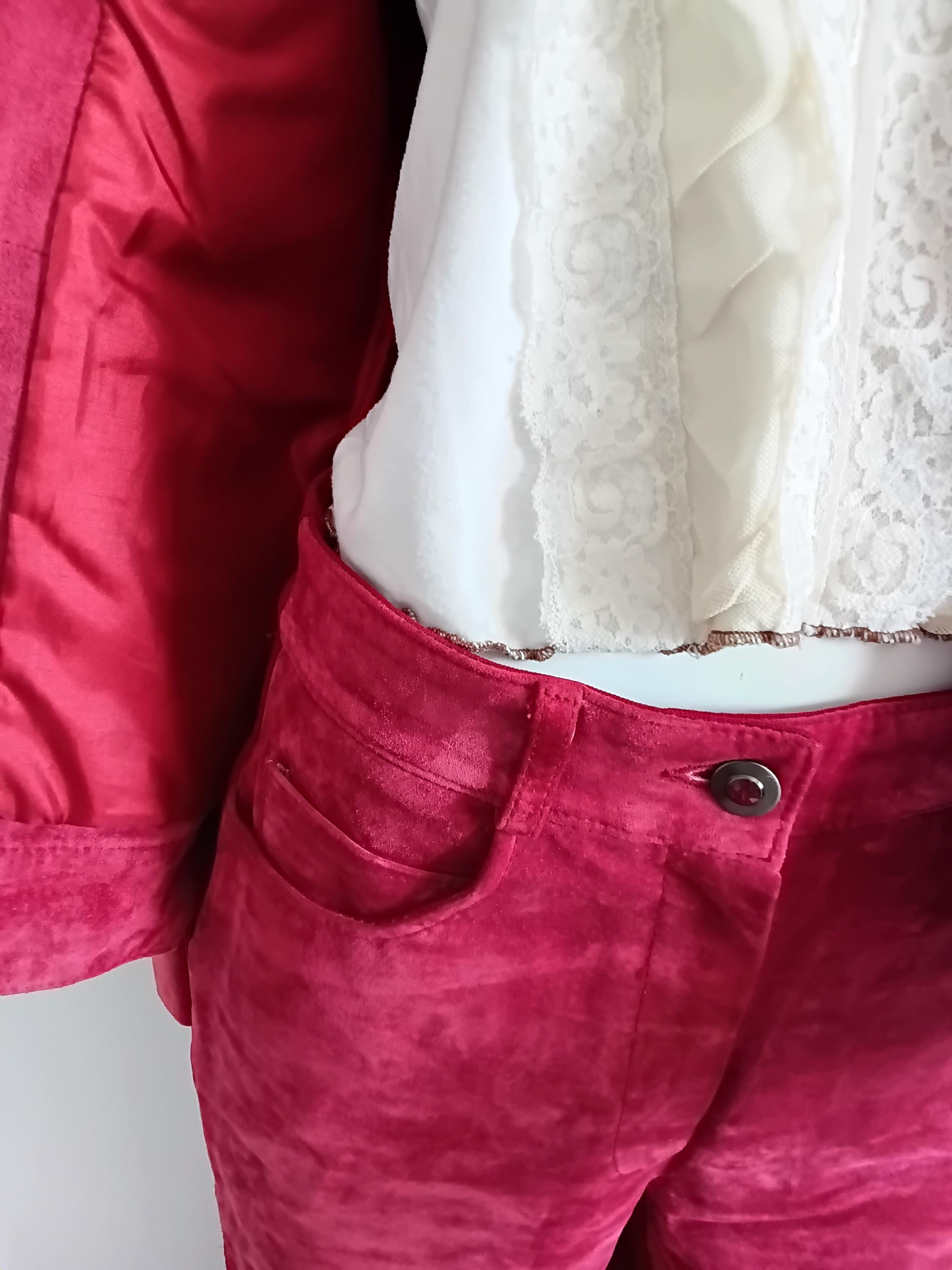 Vintage Tailleur pantalon cuir velours framboise — Taille 38 FR