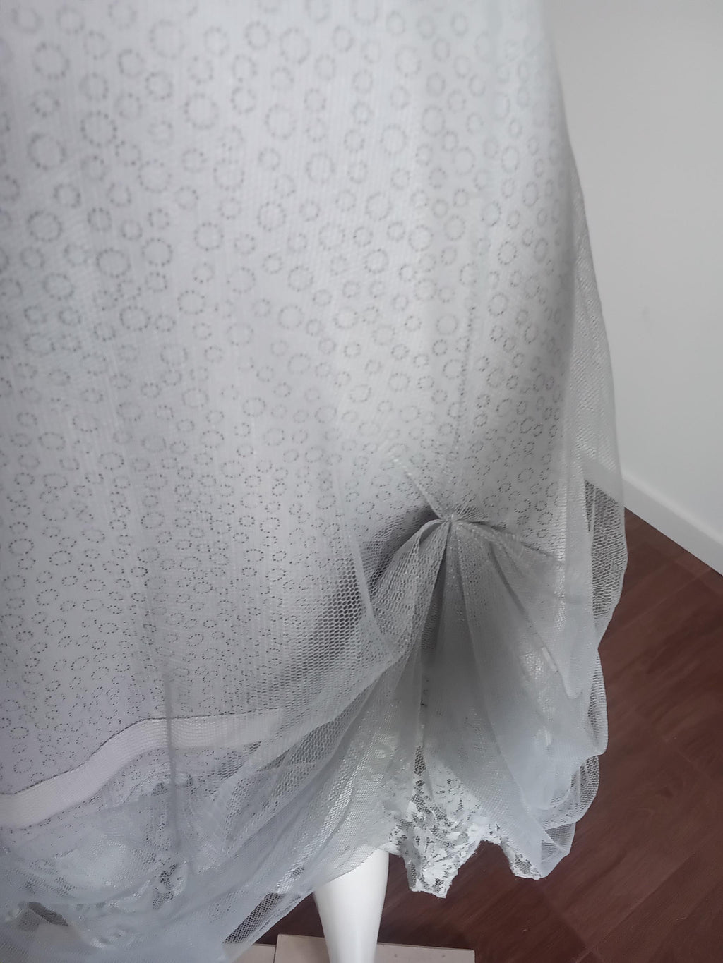 Robe Vintage Années 2000 Rayonne & Tulle Gris — Style Soirée — Taille M
