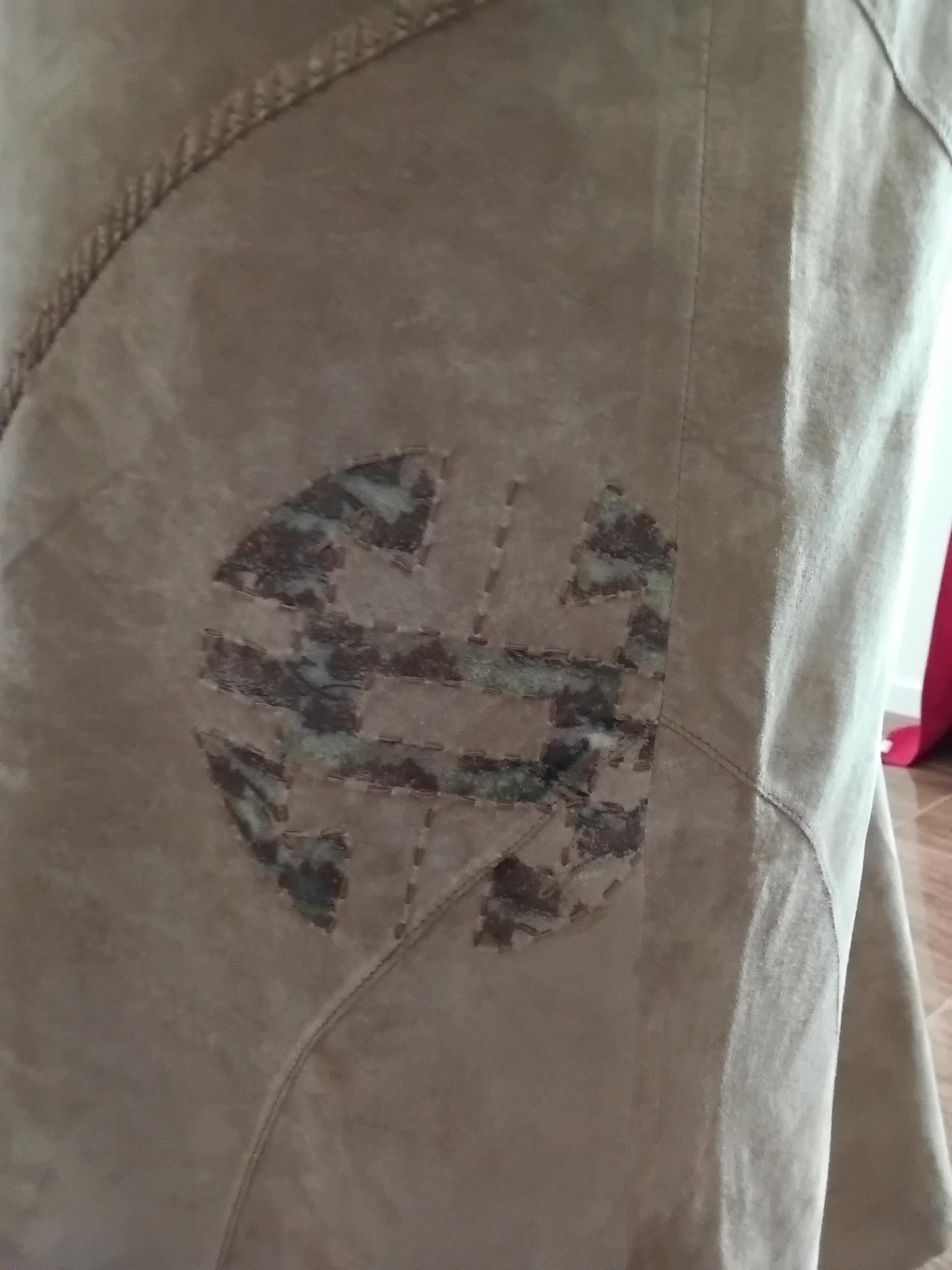 Vintage Jupe longue cuir velours beige à motifs — Taille 40 FR
