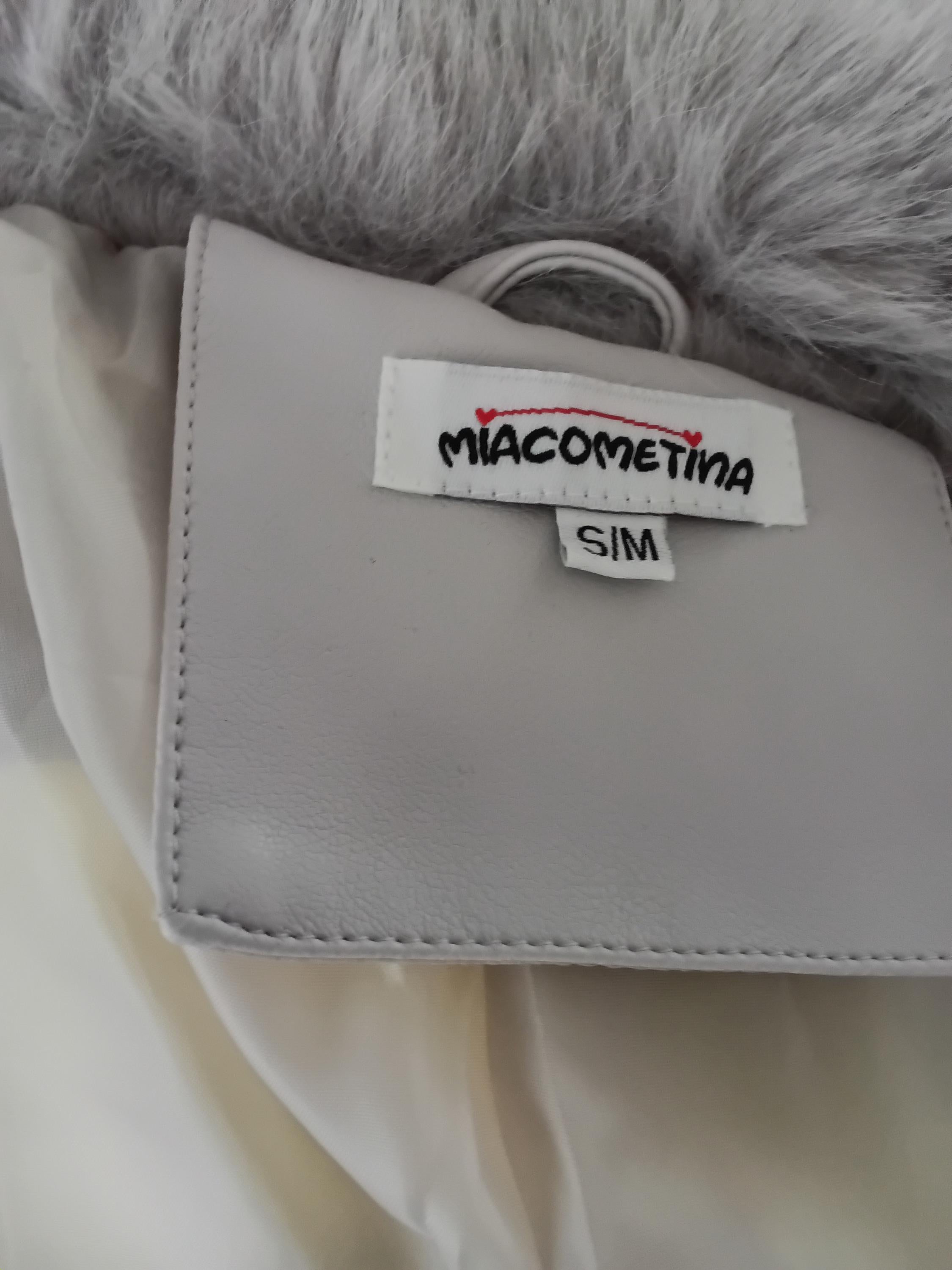 Veste Vintage Fausse Fourrure Gris Perle — Style Années 2000 — Taille S/M