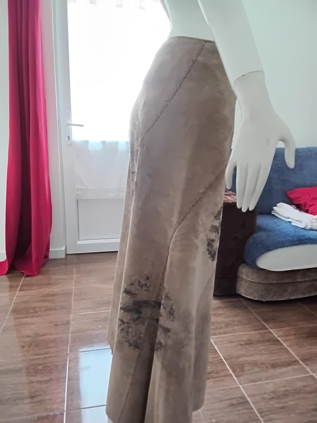 Vintage Jupe longue cuir velours beige à motifs — Taille 40 FR