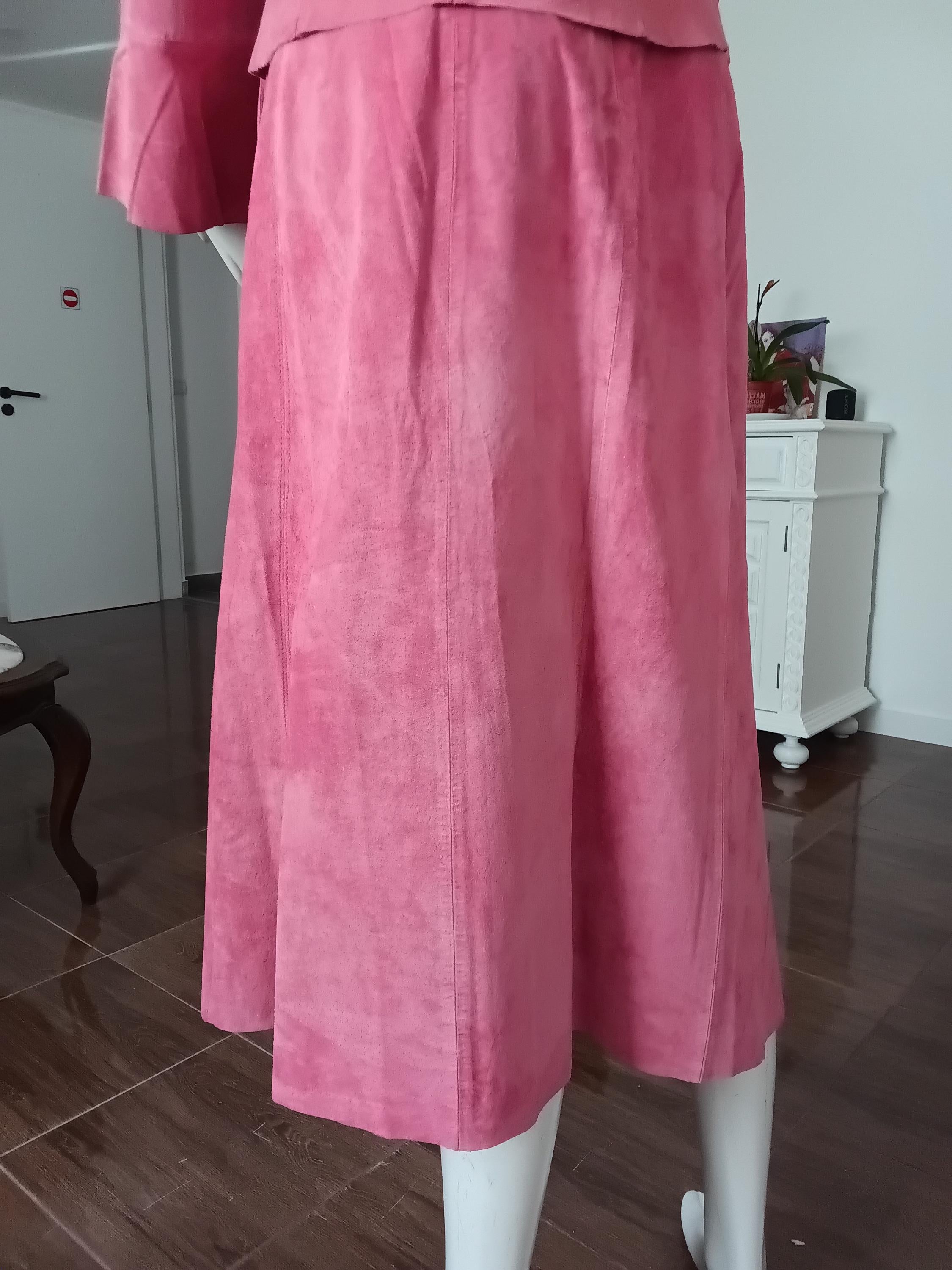 Vintage Ensemble blazer + jupe en cuir velours rose à volants — Taille 38 FR