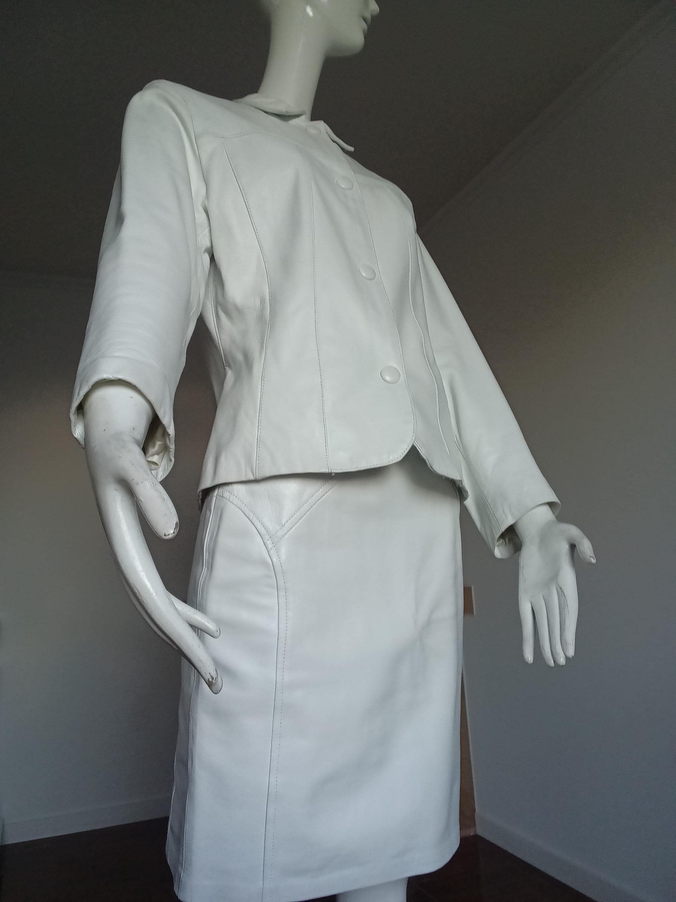 Tailleur Jupe Vintage Cuir Blanc BIA CUIR — Ensemble Artisanal — Taille 38 FR | Seconde Main