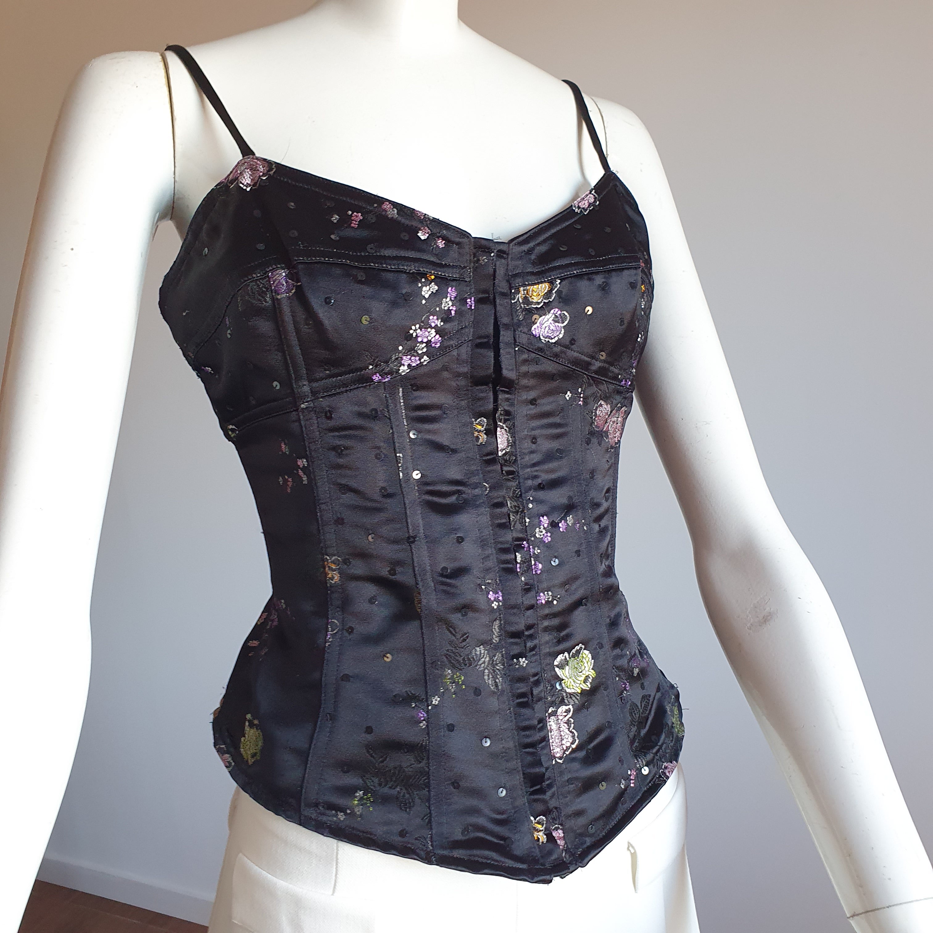 Bustier corset vintage noir brodé - détail fermeture