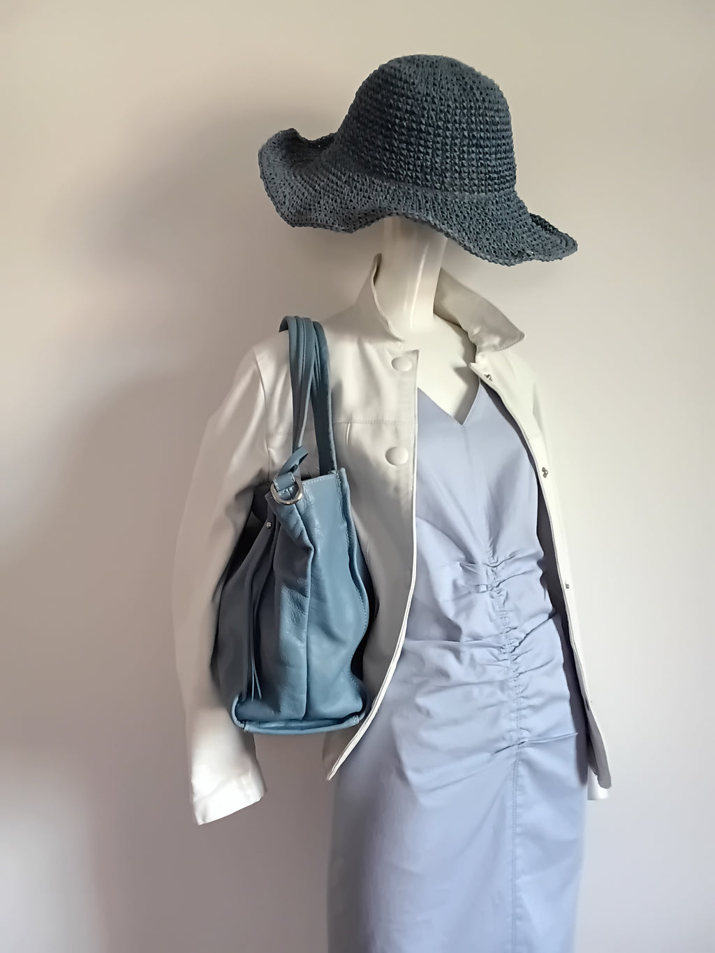 Robe Cocktail Bleu Clair – Madeleine