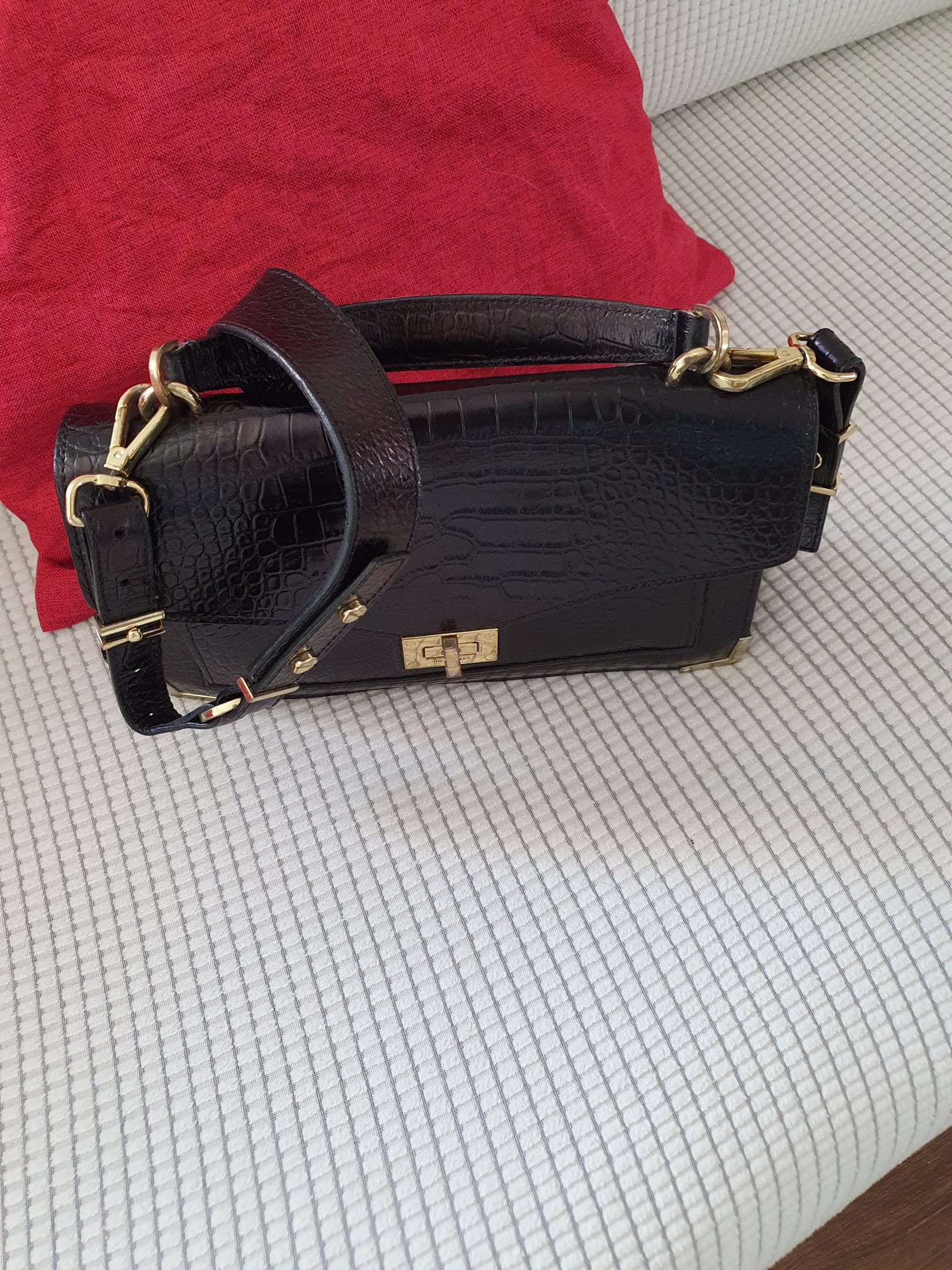 Sac Bandoulière Emily — The Kooples — Cuir de Vachette Grainé Noir