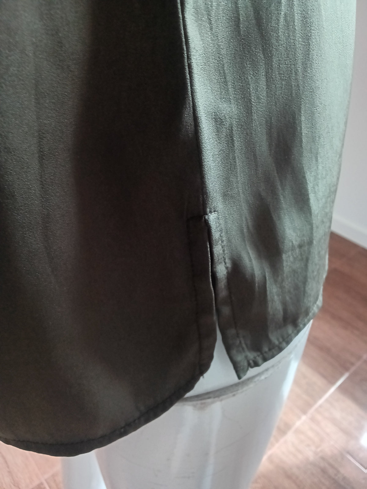 Tunique Alba Moda — Vert Kaki Satiné | Polyester Luxe | Taille 36