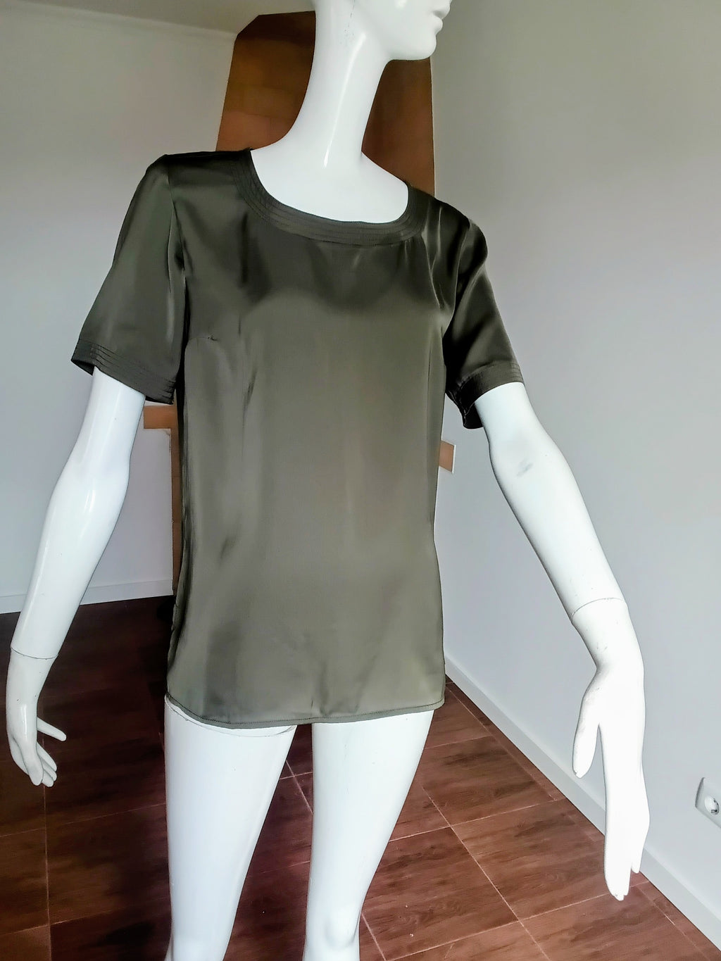 Tunique Alba Moda — Vert Kaki Satiné | Polyester Luxe | Taille 36