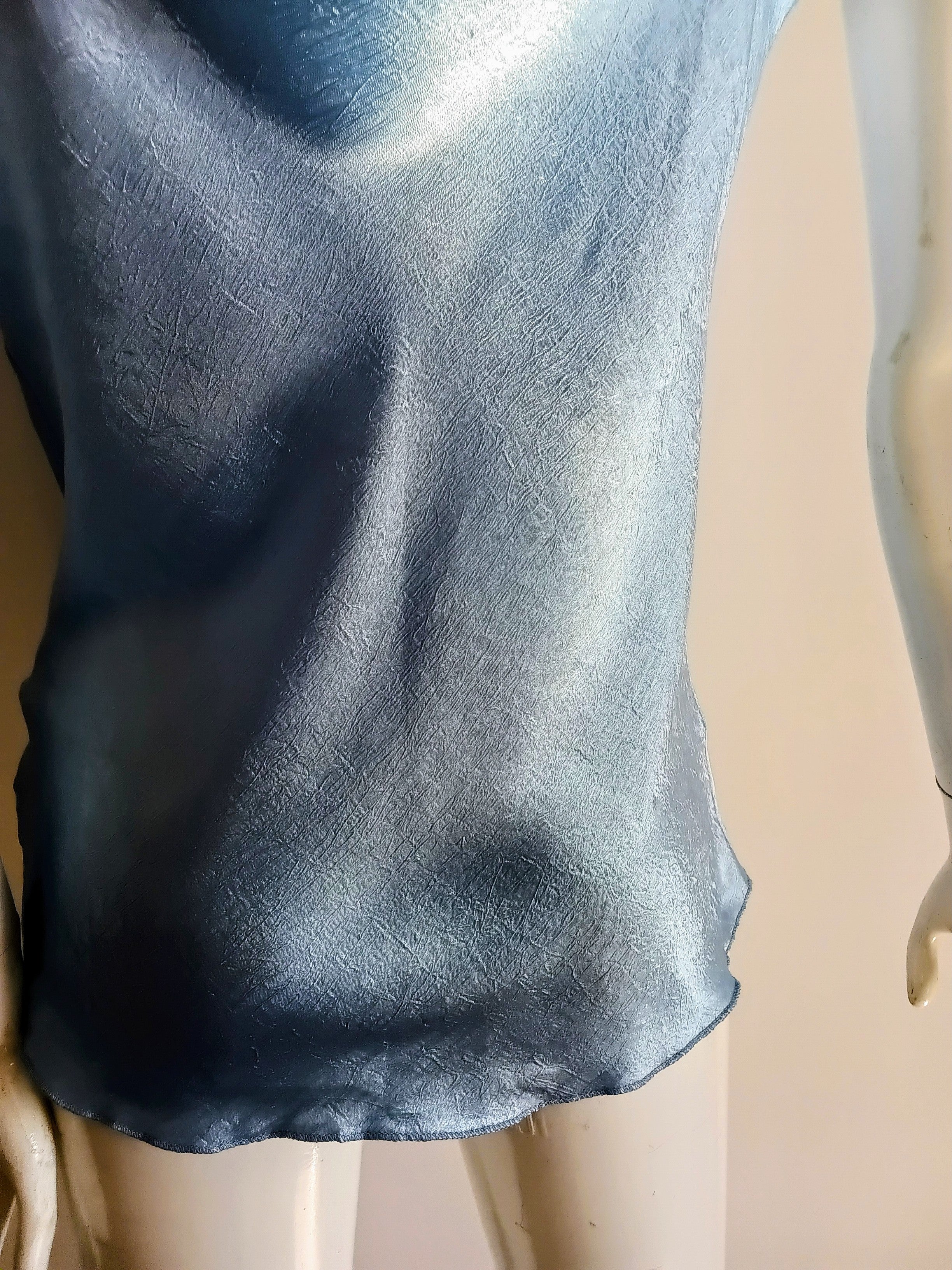 Top Satiné Bleu Chatoyant Made in Italy — Taille Unique