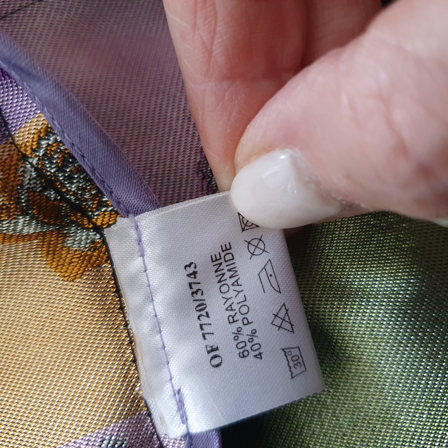 Étiquette composition veste kimono vintage Multiples Créateur — 60% Rayonne 40% Polyamide, label marque française