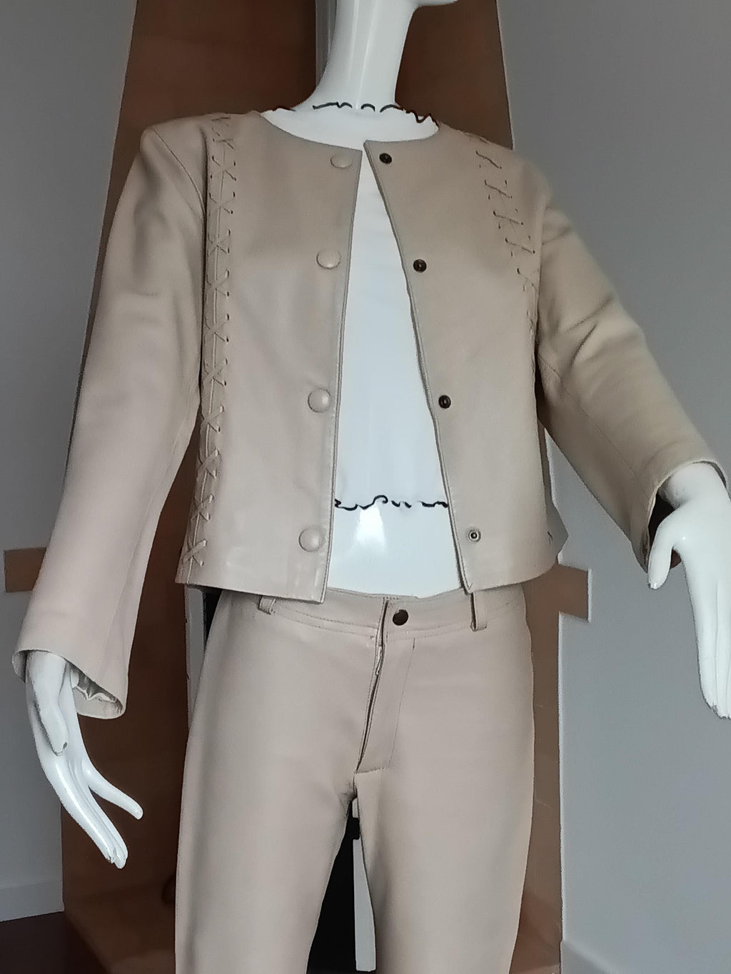 Vintage Tailleur pantalon en cuir beige - Modèle unique
