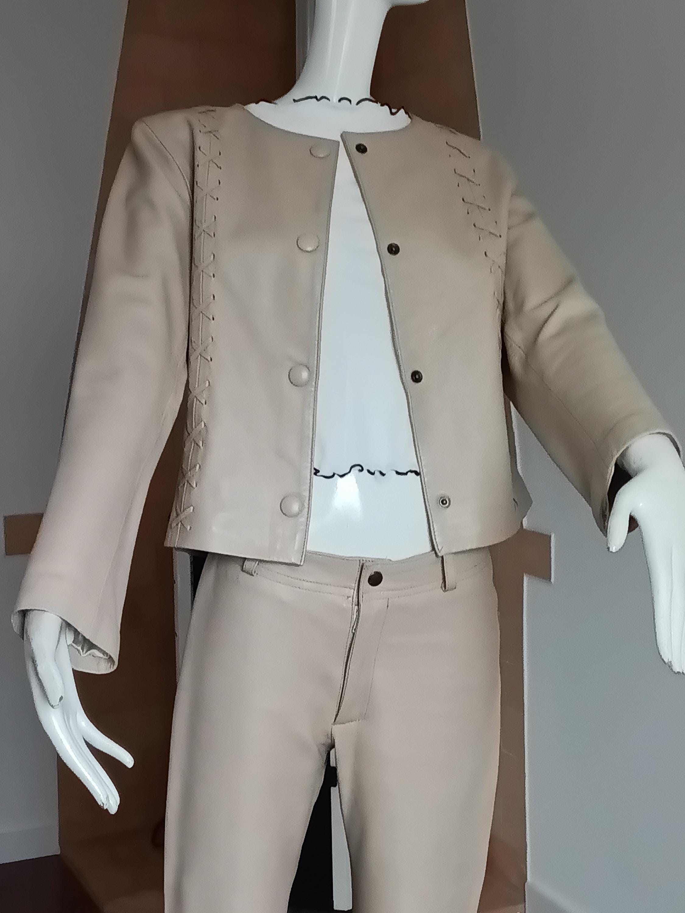 Vintage Tailleur pantalon en cuir beige - Modèle unique