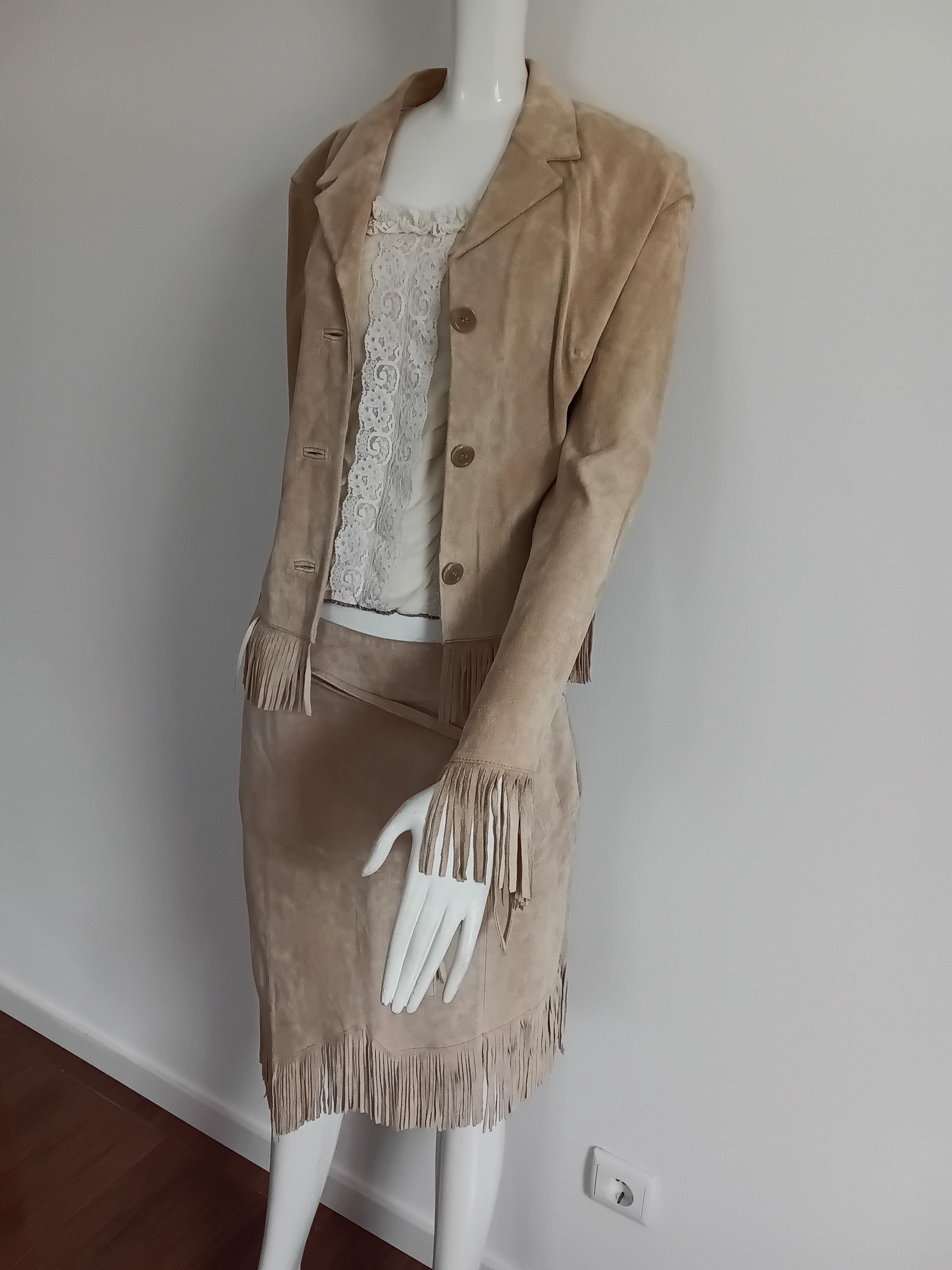 Vintage Tailleur jupe en cuir velours beige