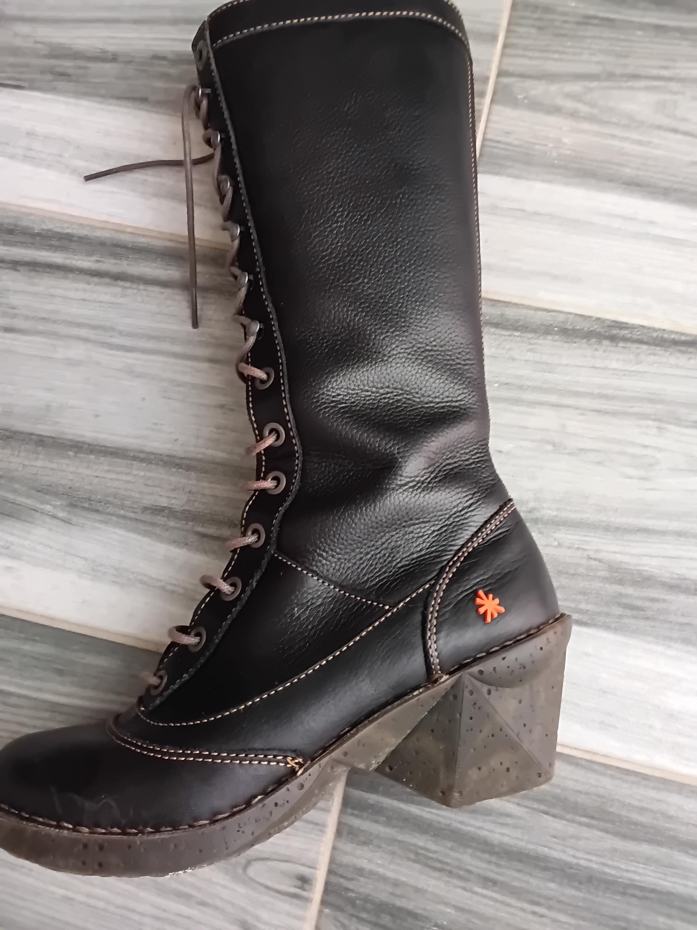 Vintage Bottes à lacets en cuir The ART Compagny