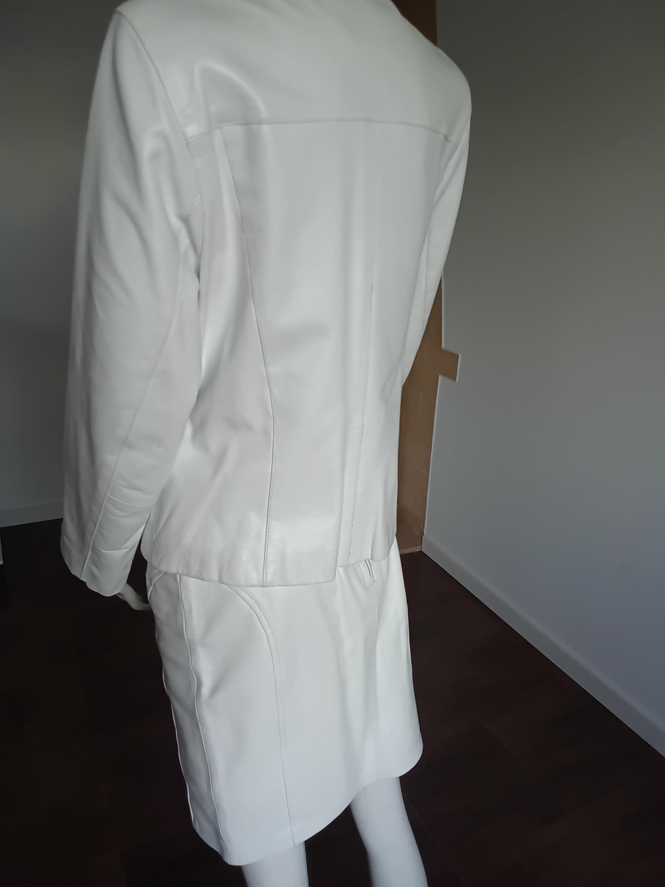 Tailleur Jupe Vintage Cuir Blanc BIA CUIR — Ensemble Artisanal — Taille 38 FR | Seconde Main